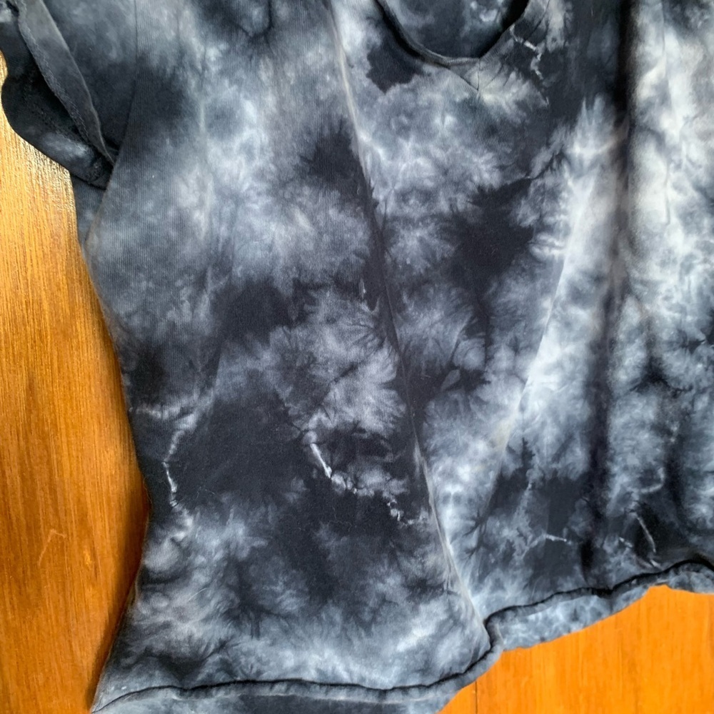 Jasmine & Ginger tie dye blue short sleeve women’s top size small